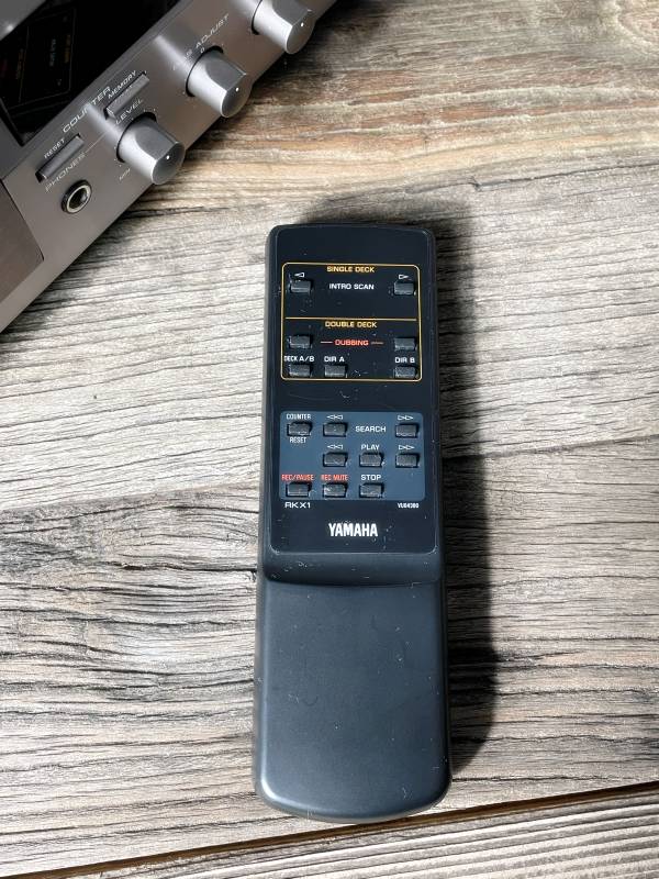 Yamaha KX-393 Stereo Kassettendeck – Natural Sound, Fernbedienung, geprüft