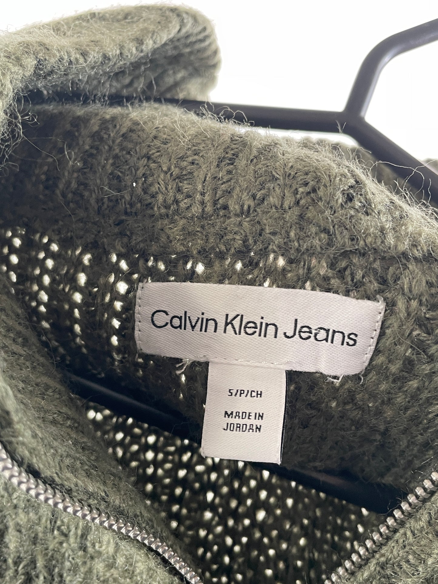 Calvin Klein Jeans – Olivgrüner Quarter-Zip Strickpullover, Größe S
