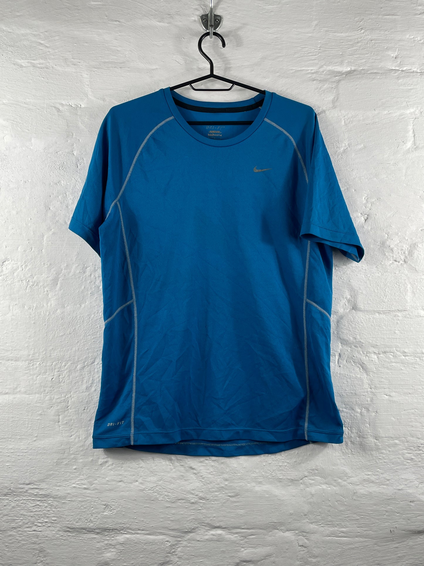 Nike – Dri-FIT Performance Shirt in Blau, Größe M