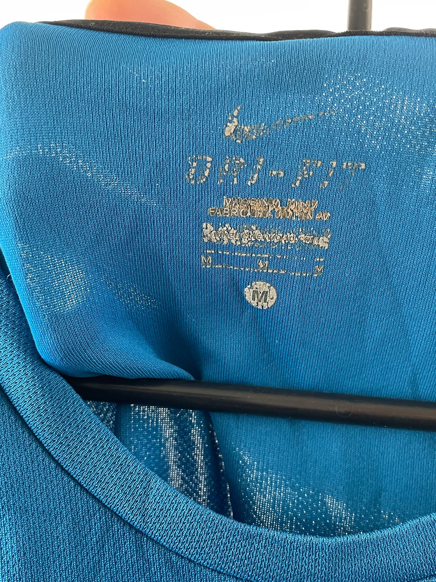 Nike – Dri-FIT Performance Shirt in Blau, Größe M