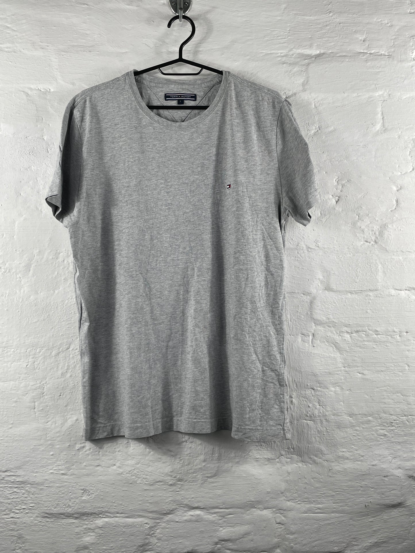 Tommy Hilfiger – Grey Logo Embroidery T-Shirt, Größe L