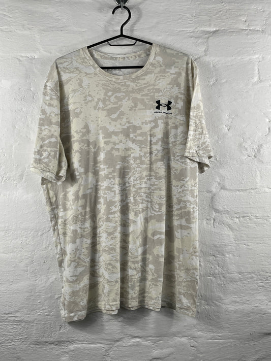 Under Armour – Loose Fit Camo Performance T-Shirt, Größe L
