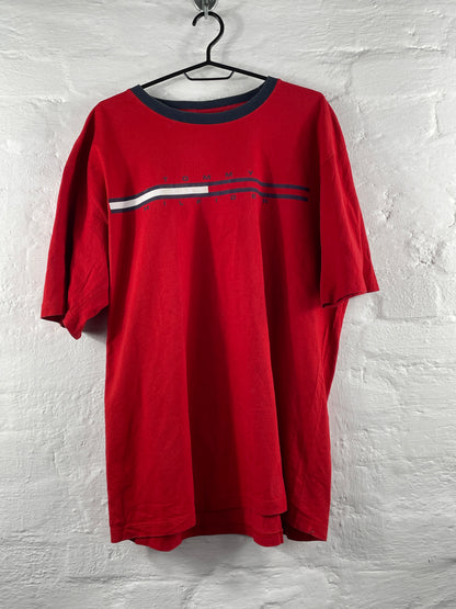 Tommy Hilfiger – Red Stripe Logo T-Shirt, Größe L