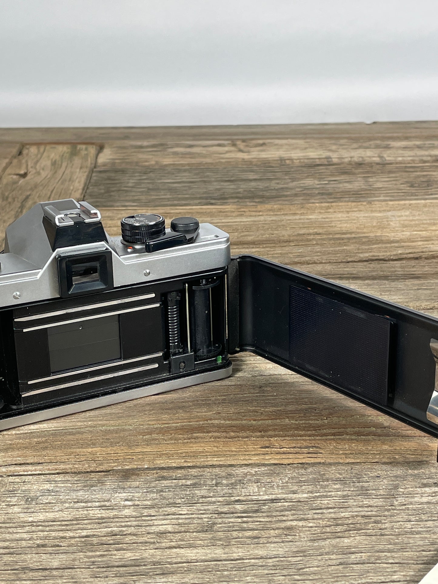 Praktica MTL 5B – Spiegelreflexkamera Set mit Pentacon 50mm & Carl Zeiss Jena Sonnar 135mm (Vintage Fototechnik)