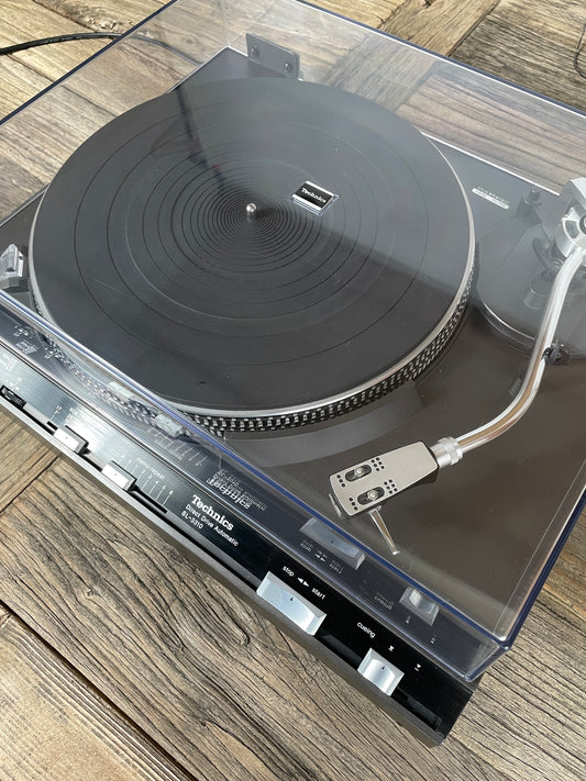 Technics SL-3310 Direktantrieb Plattenspieler – gewartet – Haube mit neuen Haltenasen