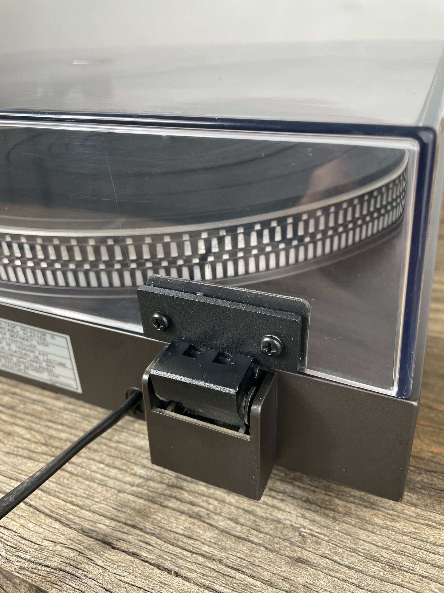 Technics SL-3310 Direktantrieb Plattenspieler – gewartet – Haube mit neuen Haltenasen