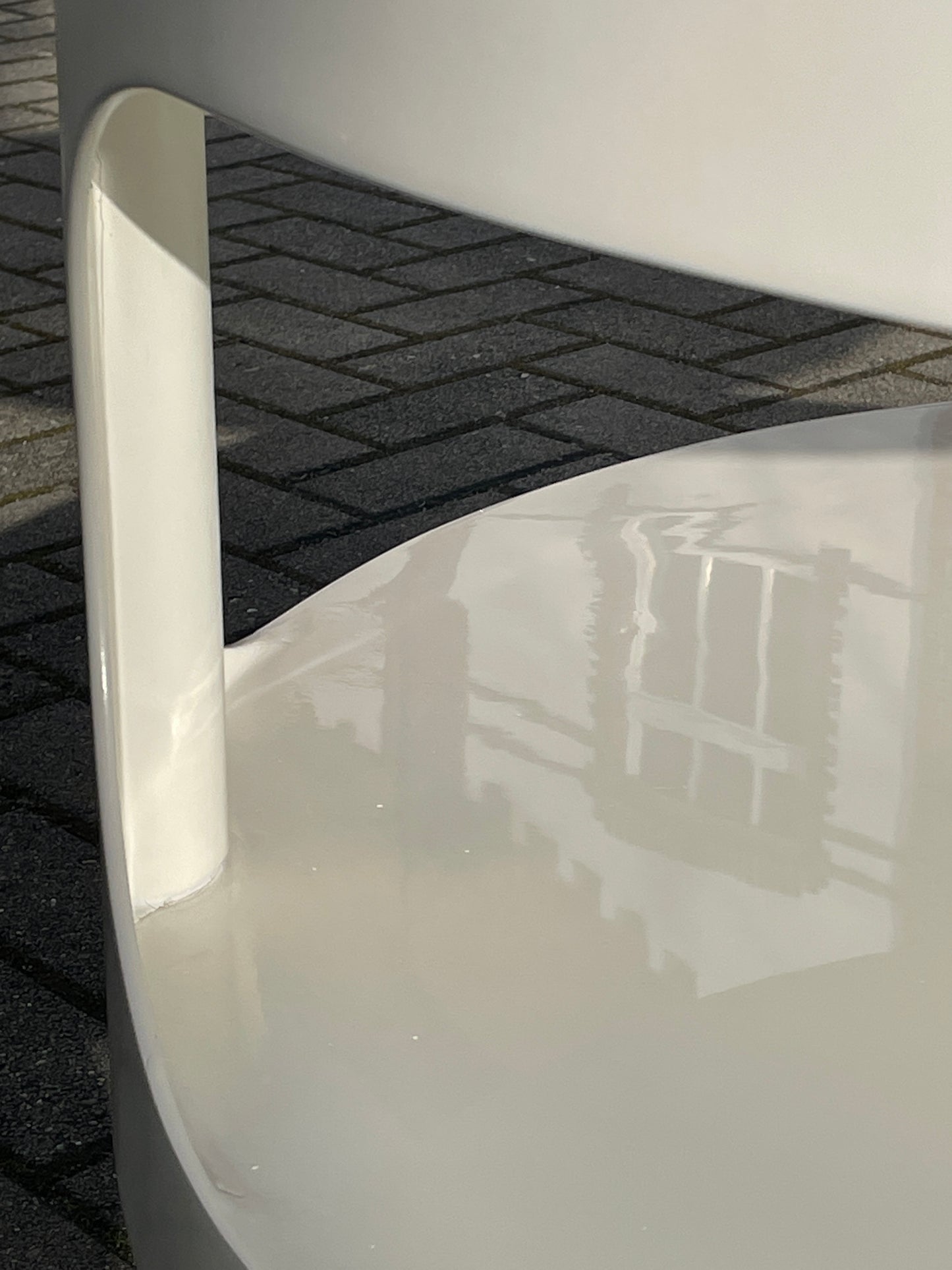 Space Age Couchtisch Original 1970er – Weiß Hochglanz – Design Klassiker – Coffee Table – Retro Futuristisch – rar