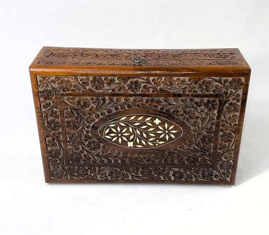Handgeschnitzte Holzschatulle - Intarsienarbeit mit Perlmutt, Vintage Schmuck- oder Aufbewahrungsbox