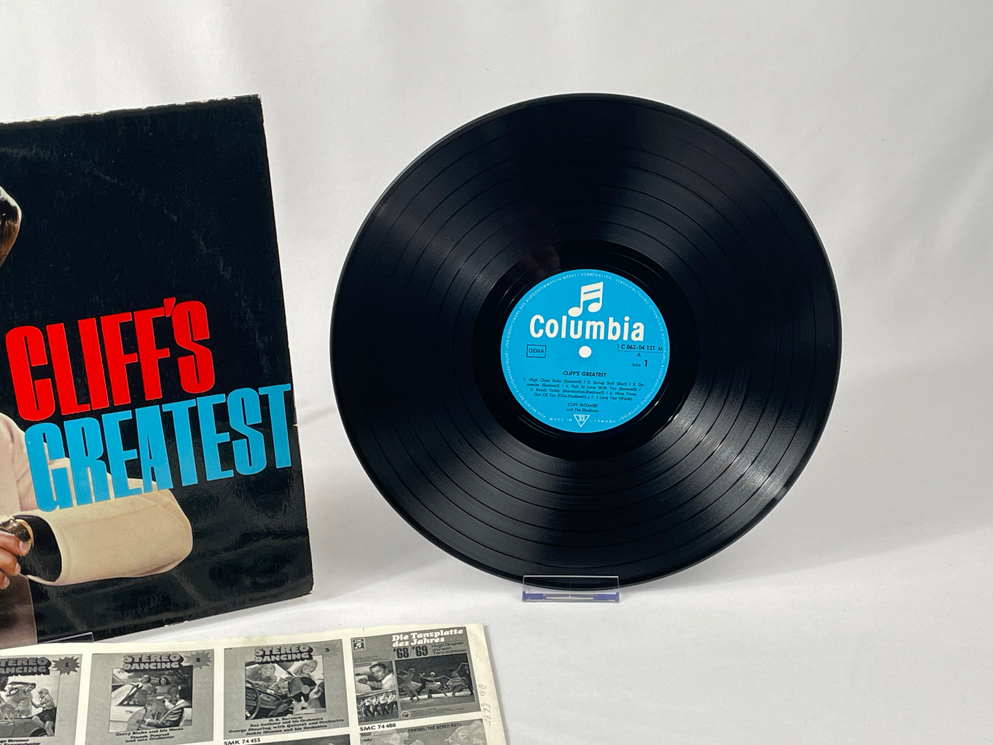 Cliff Richard - Cliff's Greatest - Columbia - Greatest Hits Collection