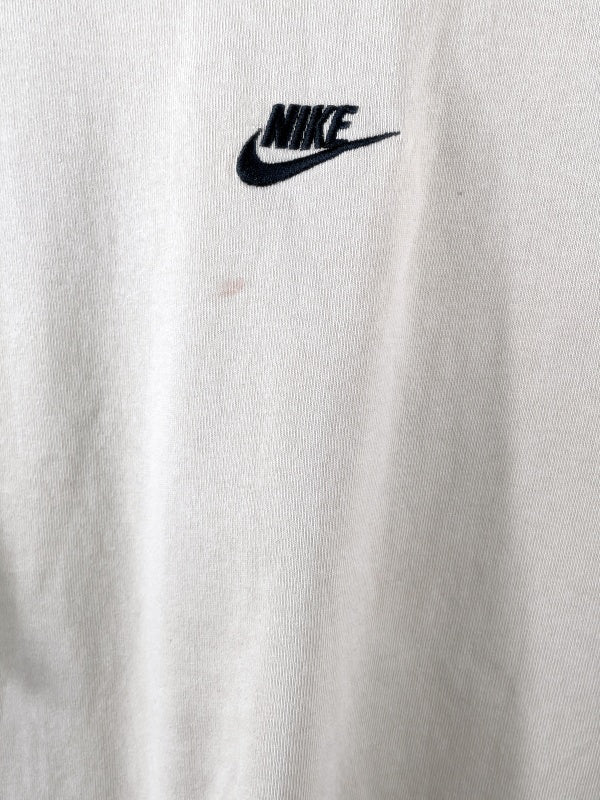 Nike – The Nike Tee Loose Fit in Beige (approx. early 2020s)
