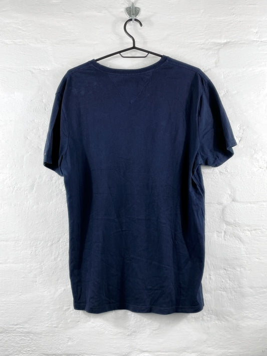 Tommy Hilfiger – EST. 1985 Logo Tee Navy (approx. mid-2010s)