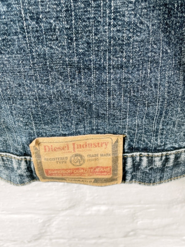 Diesel – Vintage Denim Jacket “Industry RR55” (Made in Italy, circa late 1990s) 