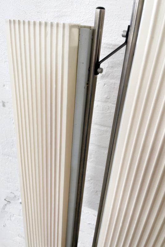 Seifert & Tilitz Berlin – Vintage Stehleuchte Modell 6067, verchromt mit Doppel-Acrylschirm