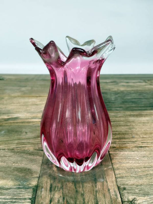 Kleine roséfarbene Glasvase im Art-Glass-Stil – Vintage Objekt, ca. 15 cm