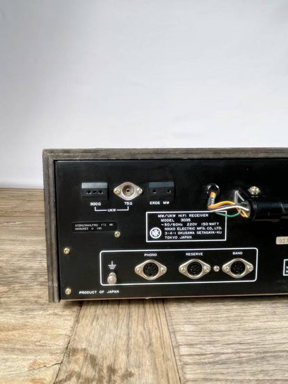 Nikko 3035 Stereo Receiver – sehr dunkle blaue Blende, Holzgehäuse, geprüft