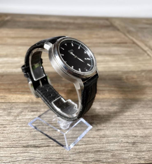 HUGO BOSS – Klassische Herren Armbanduhr mit schwarzem Zifferblatt & Lederband (Modern Classic)