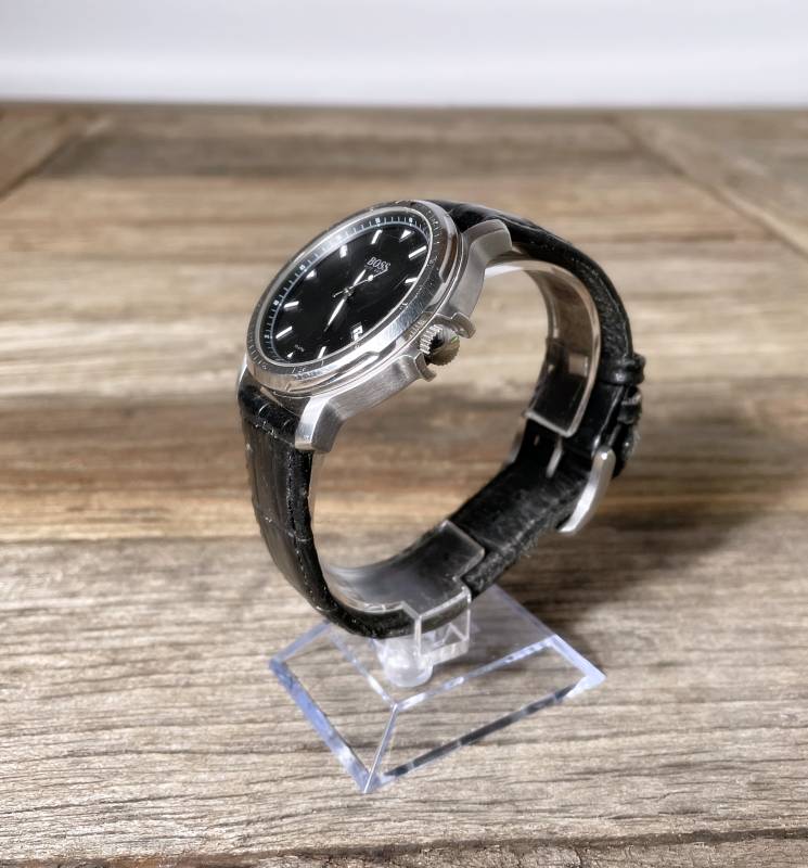 HUGO BOSS – Klassische Herren Armbanduhr mit schwarzem Zifferblatt & Lederband (Modern Classic)