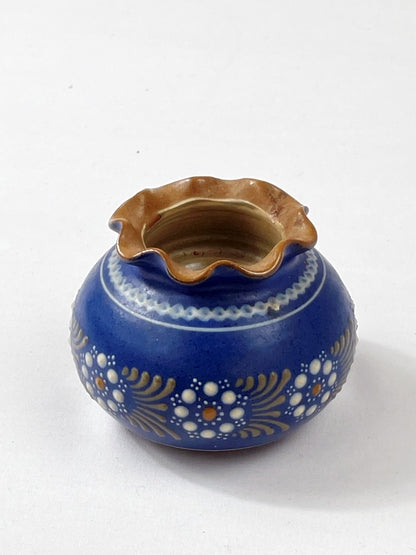 Tellingstedt ceramic vase, blue with curved rim – hand-painted, signed