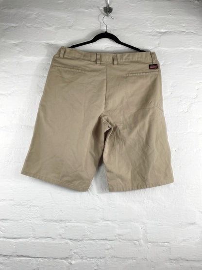 Dickies Shorts – Retro Workwear Bermuda, Beige, Größe W36