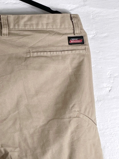 Dickies Shorts – Retro Workwear Bermuda, Beige, Größe W36