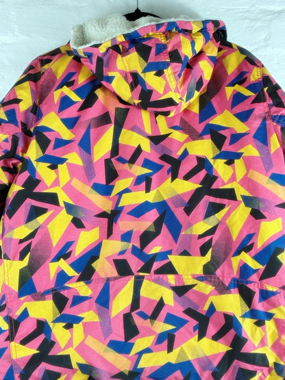 Dickies Retro Jacke mit buntem Allover-Print – Größe XL (fällt kleiner aus), Fleecegefüttert