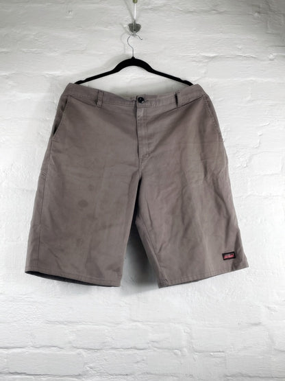 Braune Dickies Shorts – Workwear Style, Unisex, Größe ca. W34