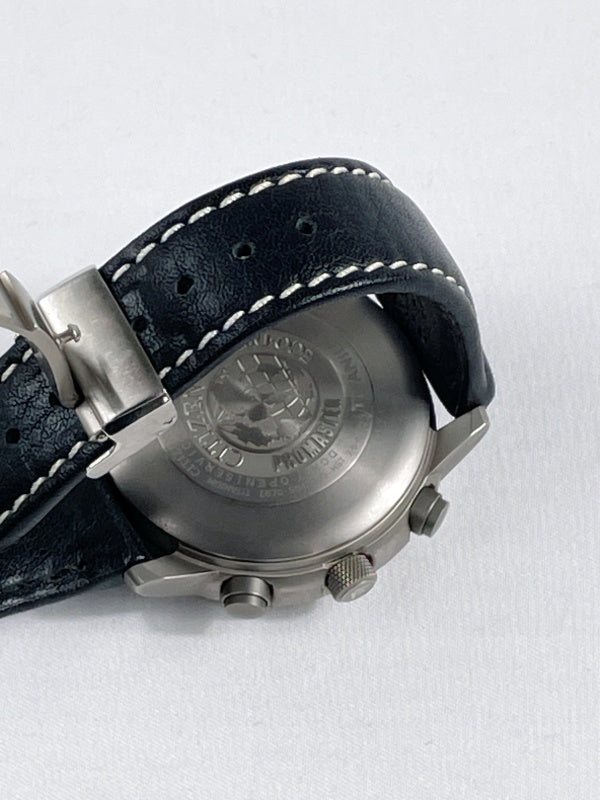 Citizen Eco-Drive Funkuhr – Chronograph, Titan-Gehäuse, Saphirglas, Lederarmband