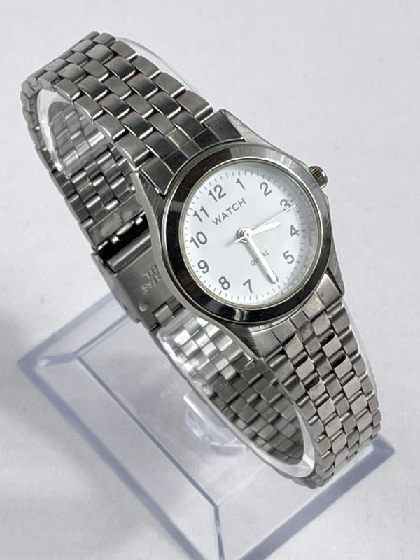 Damen Armbanduhr Watch – Quarzwerk, Edelstahlarmband, klassisches Design