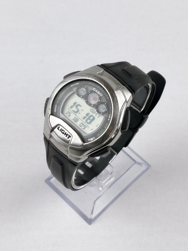 Casio W-755 Herrenarmbanduhr – Digital, Illuminator, 10BAR, Multifunktion
