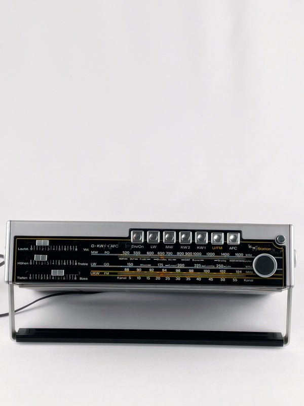 Telefunken Bajazzo Universal 401 – Vintage Transistorradio mit UKW, MW, LW & KW