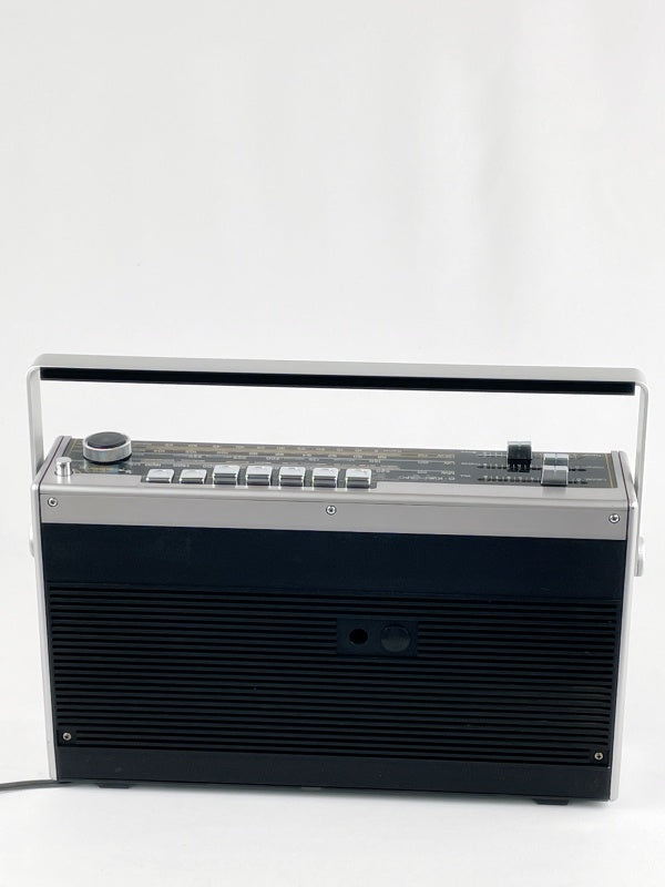 Telefunken Bajazzo Universal 401 – Vintage Transistorradio mit UKW, MW, LW & KW