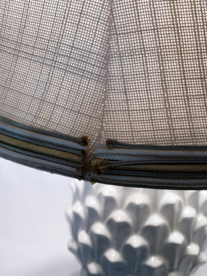 Tischlampe im Ananas-Design Vintage – Keramik & Holzsockel mit großem Stoffschirm