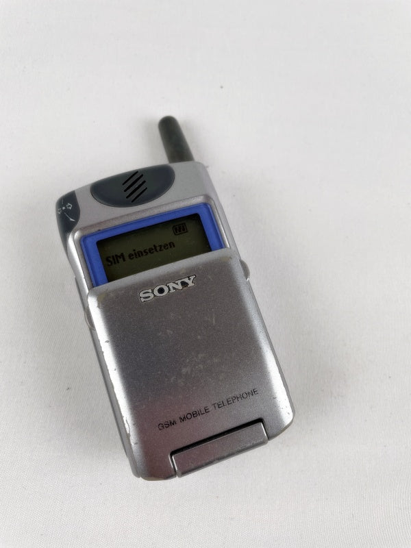 Sony CMD-Z5 – Retro Klapphandy (ca. 2000) – Sammlerobjekt mit Ladegerät