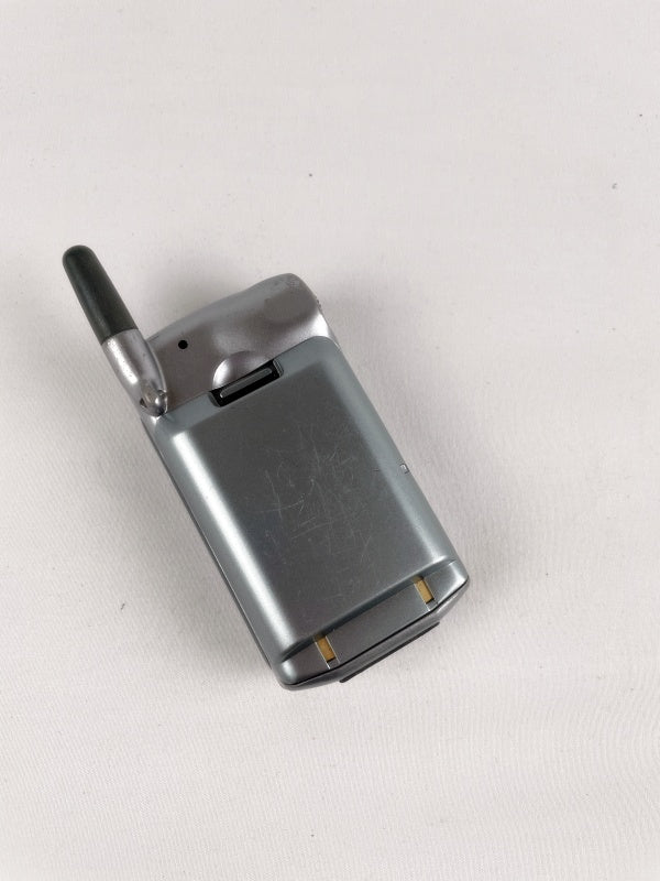 Sony CMD-Z5 – Retro Klapphandy (ca. 2000) – Sammlerobjekt mit Ladegerät