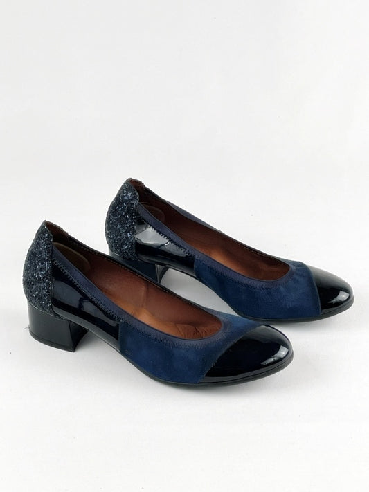 Hispanitas Pumps – Blau/Schwarz, Echtleder & Lack, Größe 37, Komfort-Schuhe