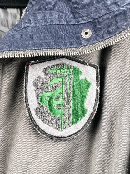 Harry Potter Jacke – Retro Hogwarts Slytherin College Style, Grau/Blau, Größe M