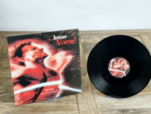 Always in the lead! (LP, MPO 1997) – Retro sampler with 90s pop &amp; dance energy