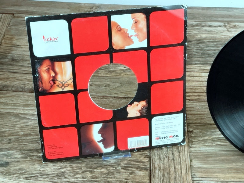 Sunloverz feat. Miss Bunty – Shine On Me (12" Vinyl, Lickin’ Records, 2003)