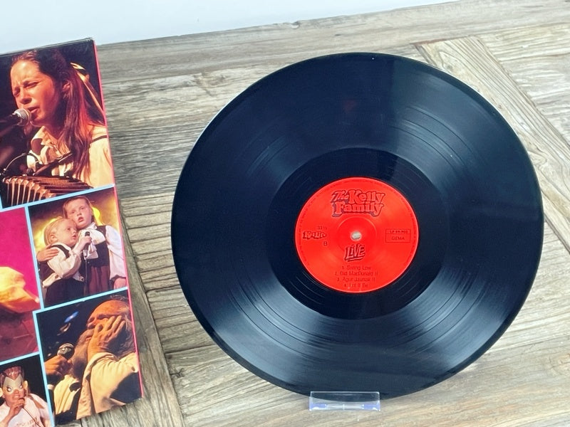 The Kelly Family – Live (Kelo Music, 1988) – Vintage LP Vinyl